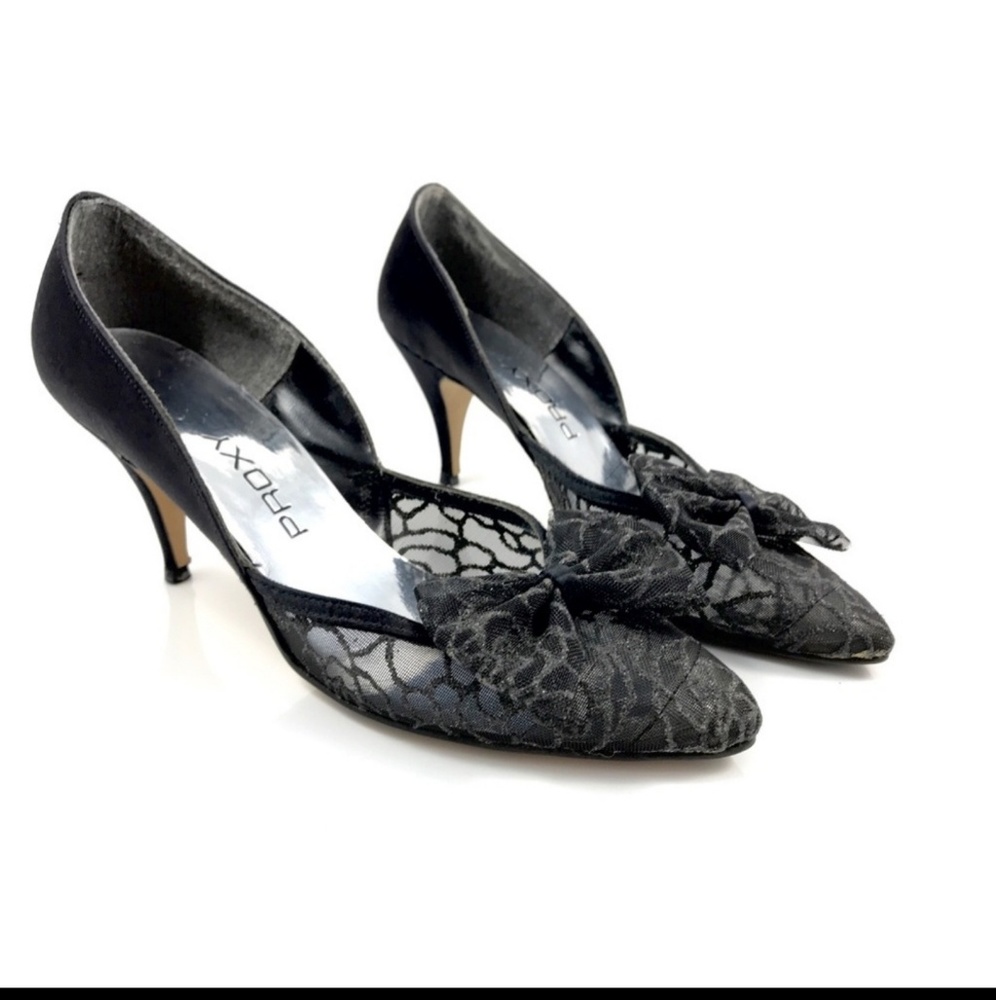 Vintage Satin and Mesh heel - Picture 5 of 7